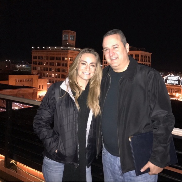 Meet your Posher, Jennifer - Picture 3 of 7